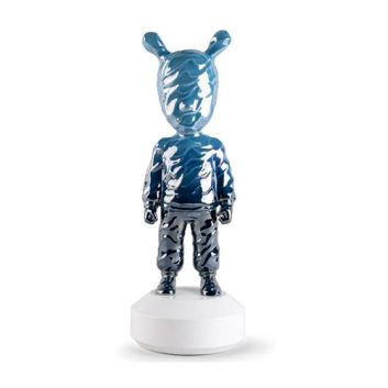 ESCULTURA THE GUEST BY SUPAKITCH GRANDE