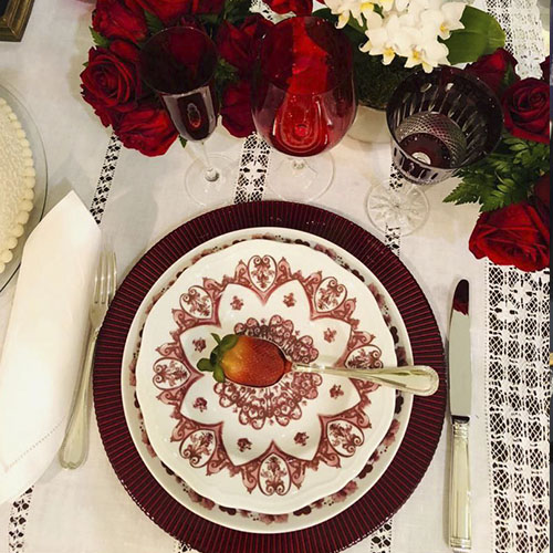 PLATO DE FONDO ROJO RED