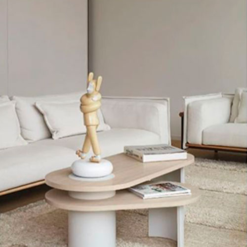 ESCULTURA EMBRACED AMARILLO GRANDE