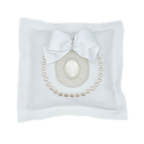 SET DE 2 PIEZAS MEDALLA SENCILLA Y ALMOHADA BORDADA